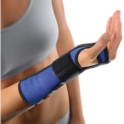 Bort Handgelenkstütze mit Aluschiene rechts medium blau, 1 St